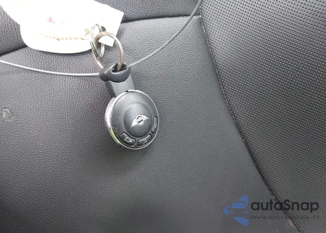 2013 Mini Convertible Cooper S из США, поврежденный, VIN WMWZP3C55DT705468